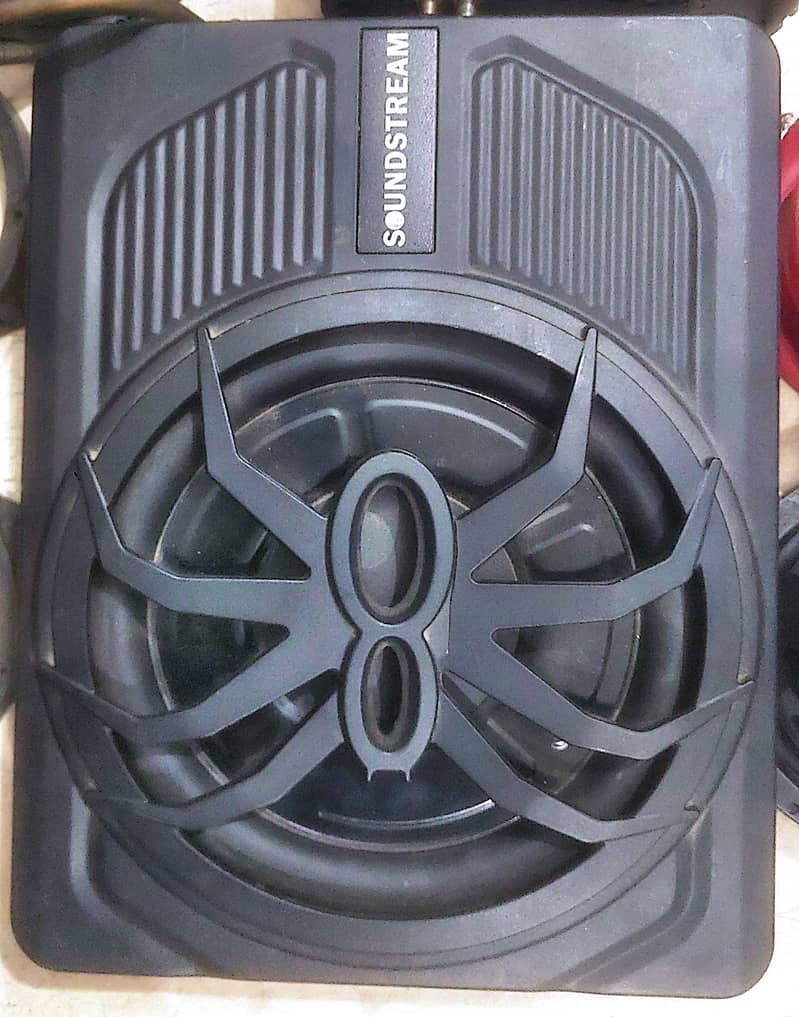 Car Ka Full Sound System For Sale. Base Tube Wala, Karachi . - Audio ...