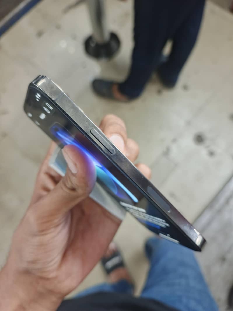 iphone 12 pro 2
