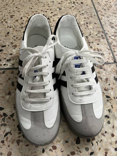 Adidas Used Sneakera for Sale.