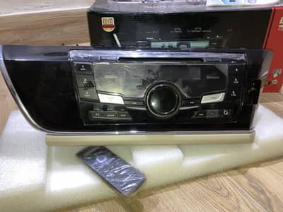 Toyota Corolla GLi 2015 Original Car Stereo Player – Bluetooth / USB