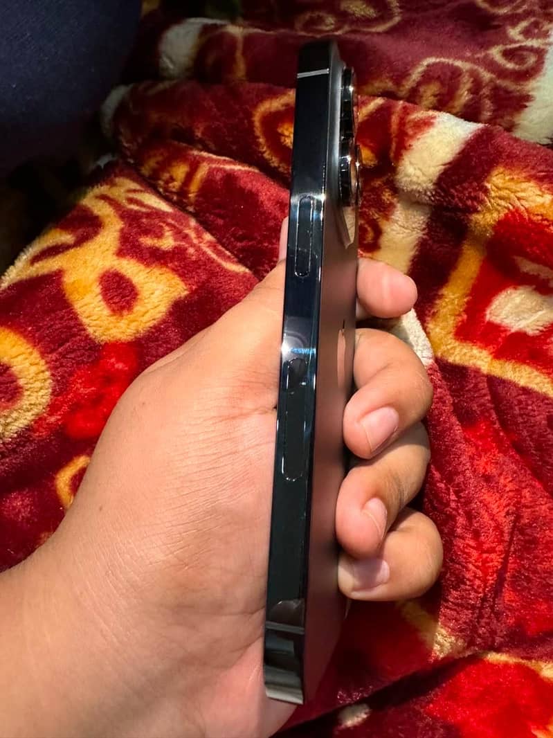 Apple iPhone 14 Pro 8