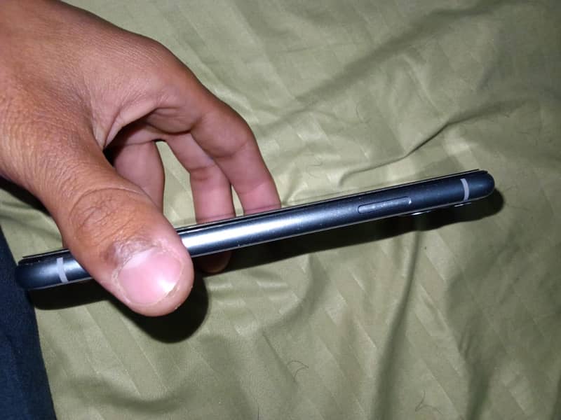 Apple iPhone 11 2