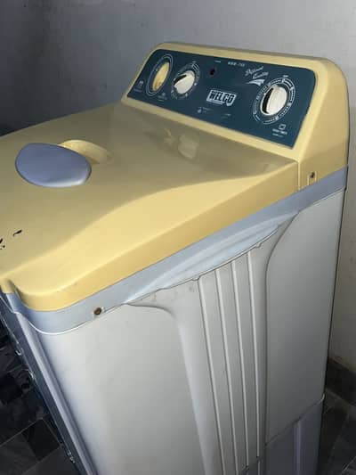 Washing Machine for Sale – Excellent Condition