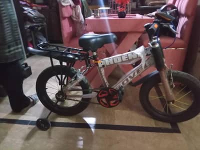 16 inch for 7 to 10 years kids 2 cycle one red one black colour