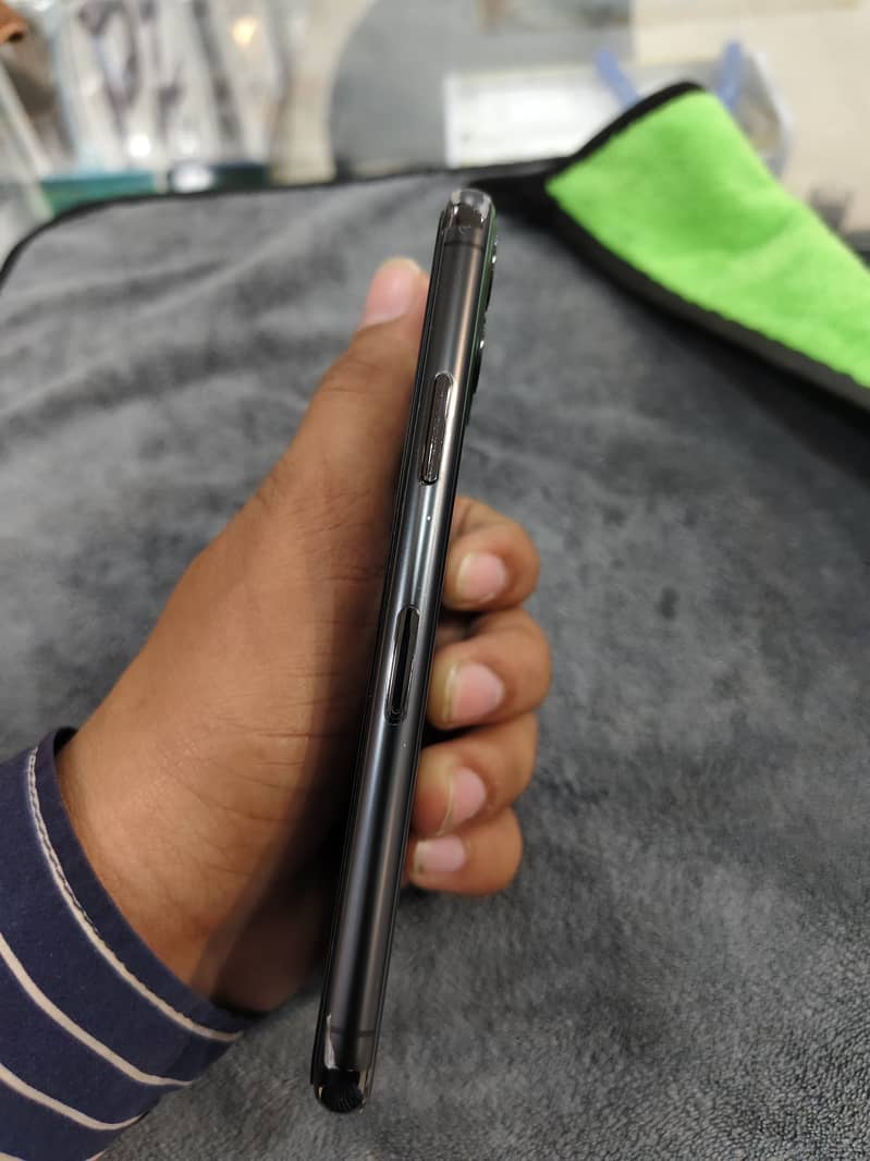 Apple iPhone 11 Pro 5