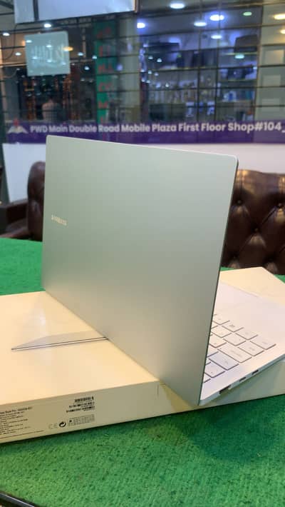 Samsung Galaxy Book Pro 13.3