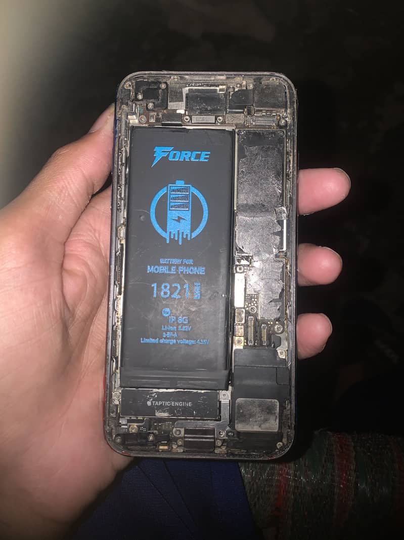 Apple iPhone 8 1