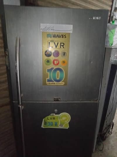 wave ki fridge ha all oky ha Sirf ak dafa glass charge hoi ha bss baki