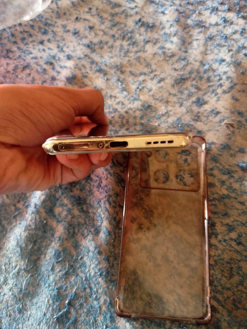 Infinix Note 40 Pro Plus 4