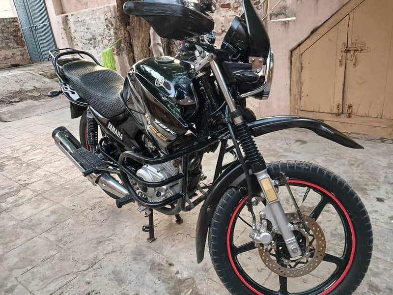 YBR G 2019 model 1