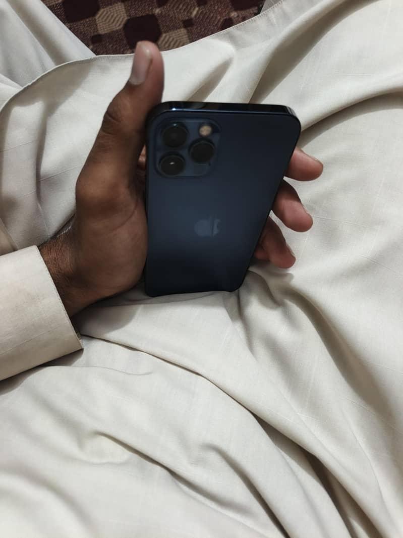 Apple iPhone 12 Pro jv 4