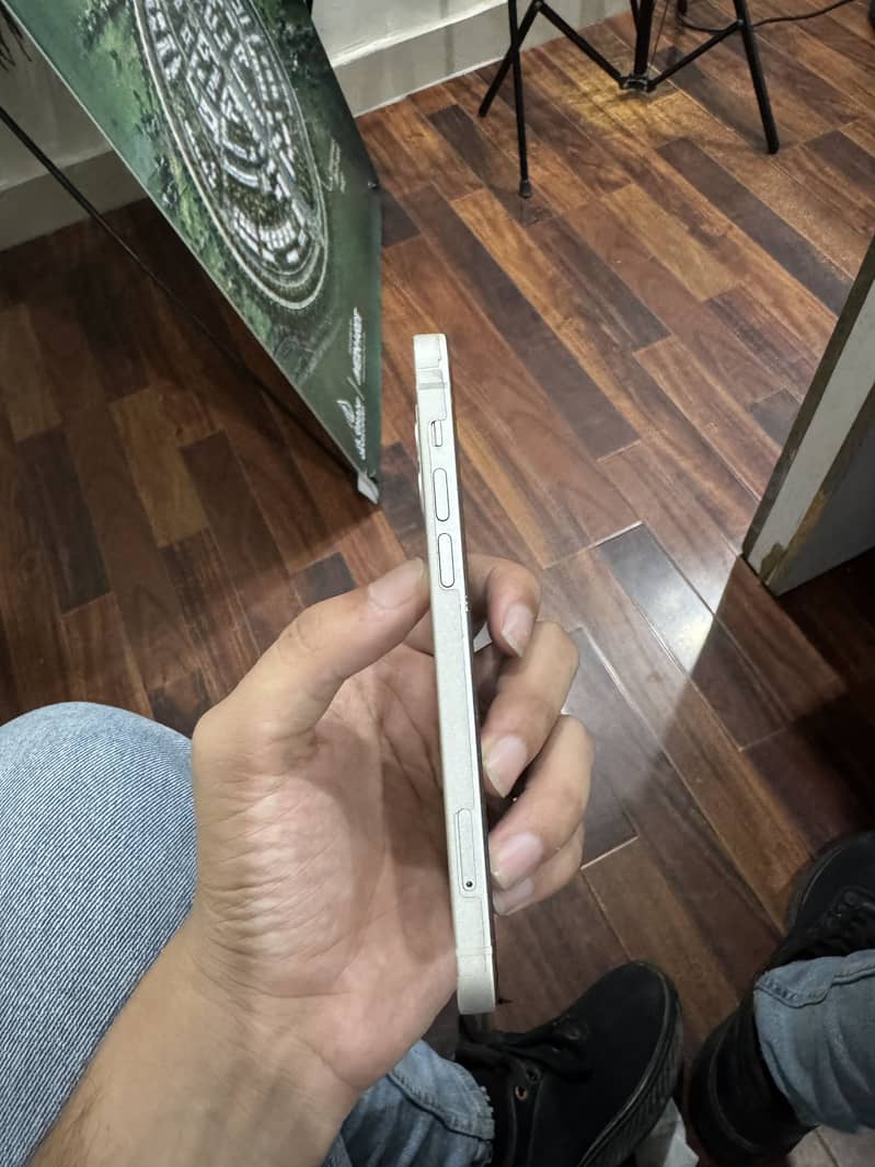 Apple iPhone 12 5
