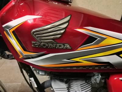Honda 125 show room condition