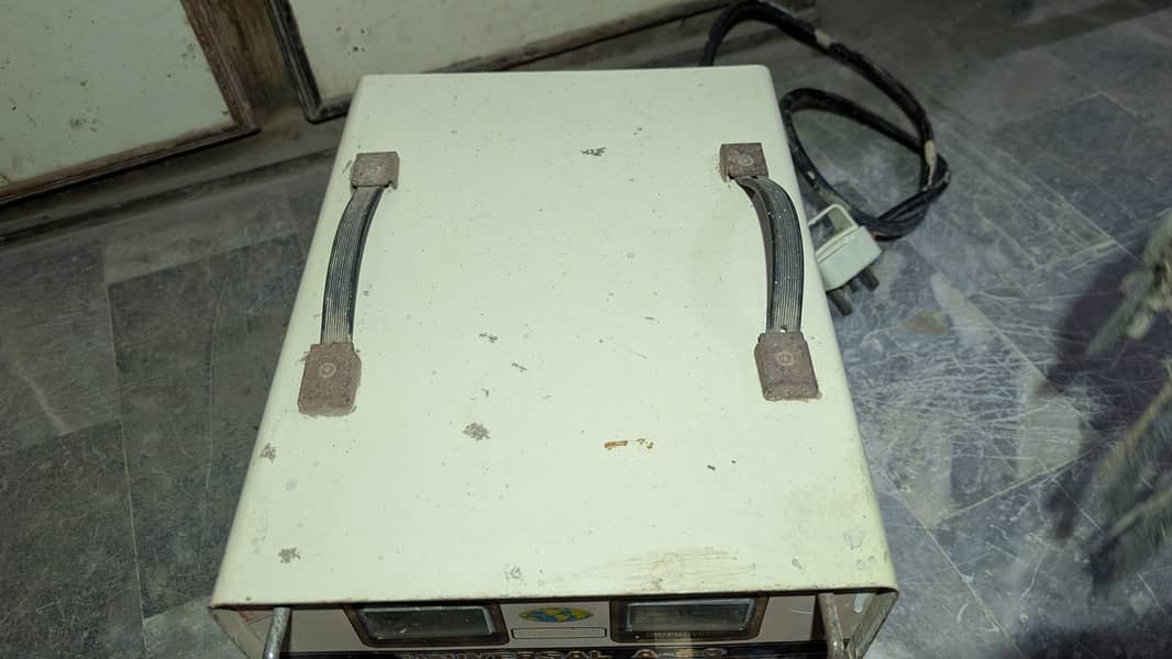Universal Voltage Stabilizer 4