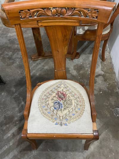 Dinning table and chairs