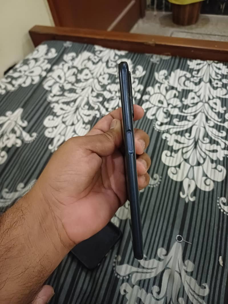 OPPO A54 4