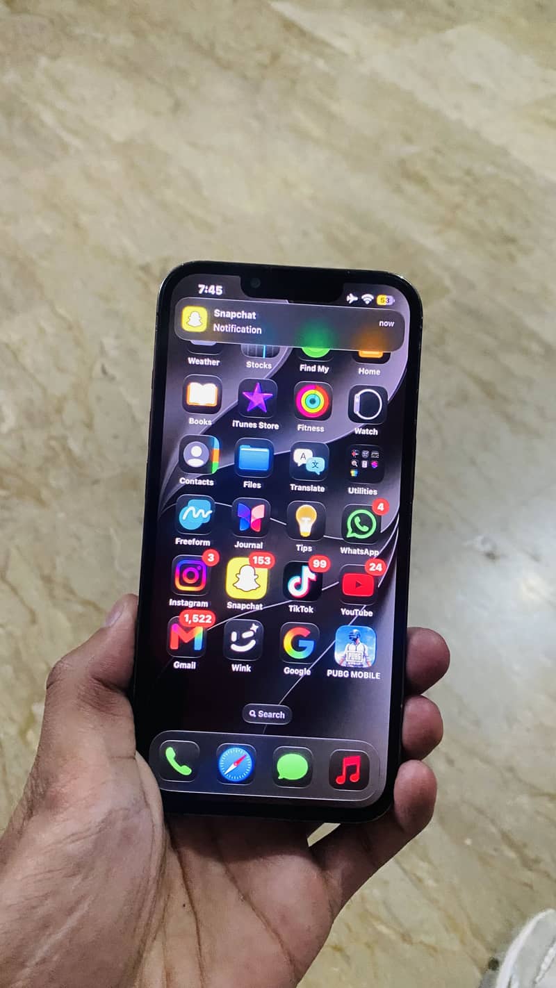Apple iPhone 13 Pro 1