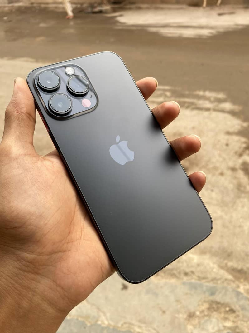 Apple iPhone 14 Pro Max 0