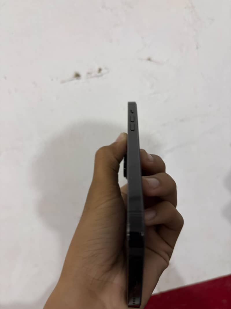 Apple iPhone 14 Pro Max 1