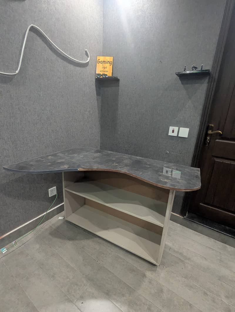 L-Shape Computer table 0