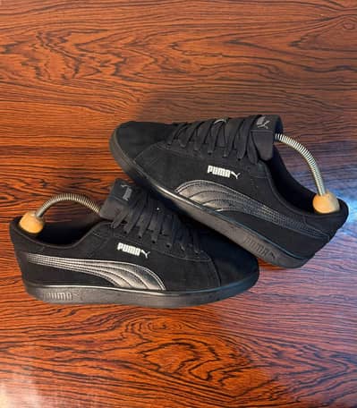 All imported shoes is available