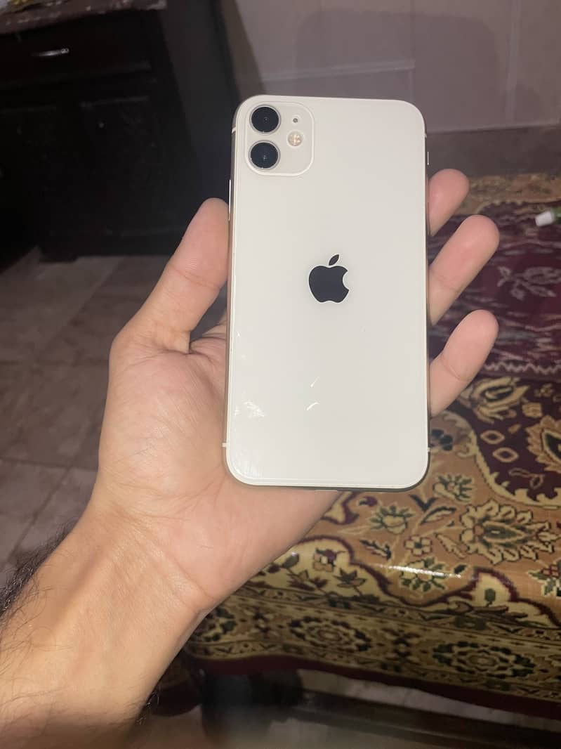Apple iPhone 11 0