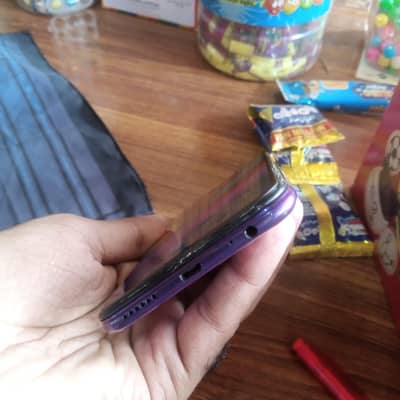 Infinix Hot 8