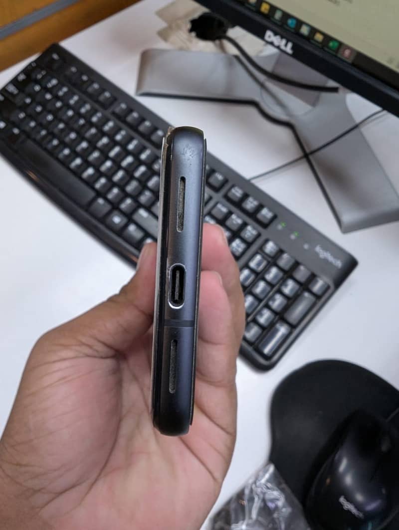 Google Pixel 8 5