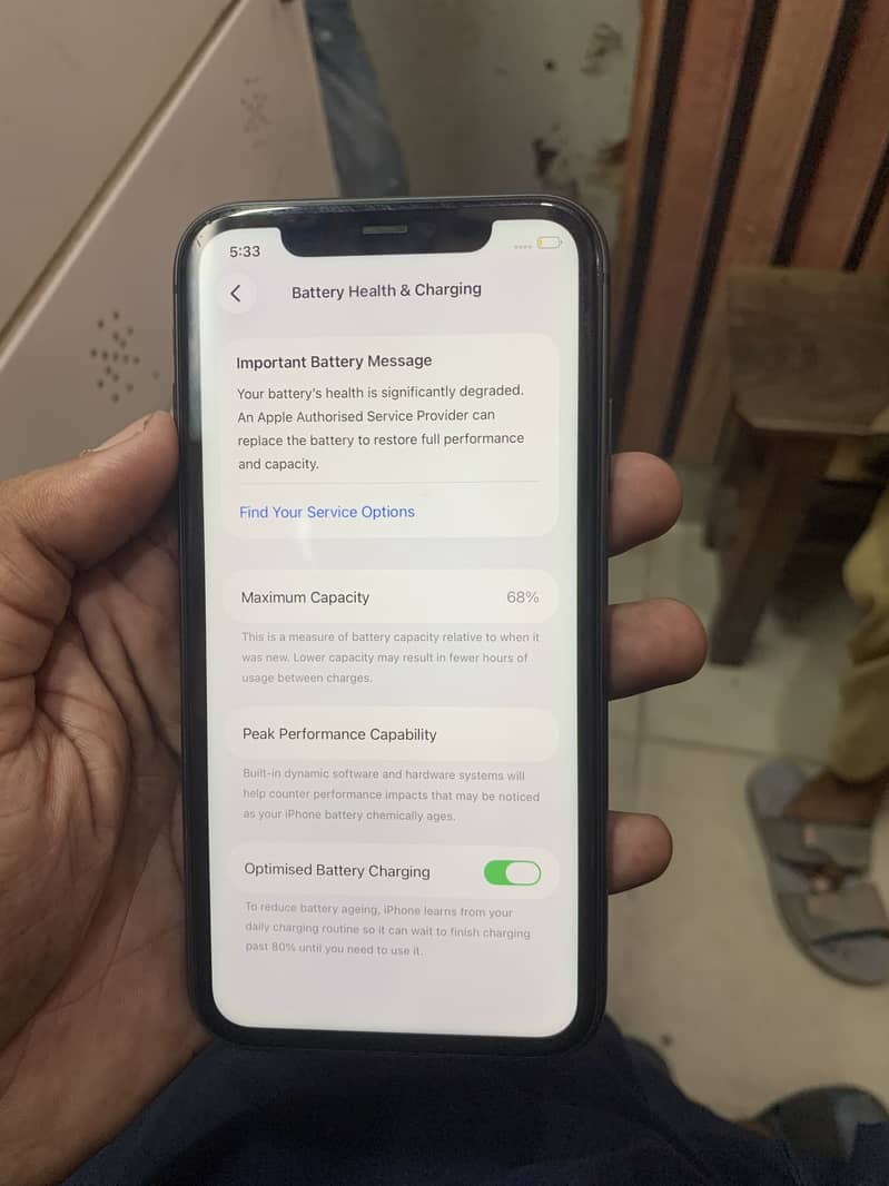 Apple iPhone 11 3