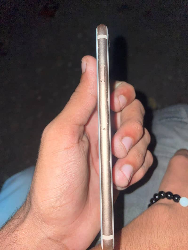 Apple iPhone 8 2