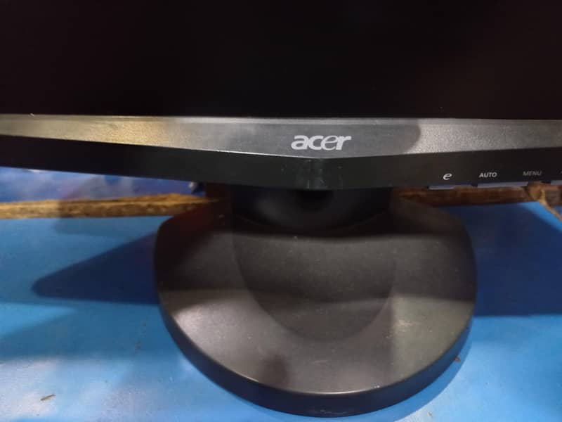 19 inch lcd 1
