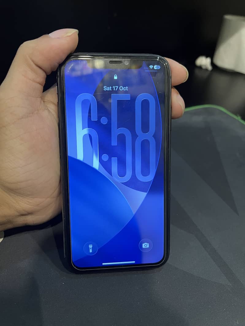Apple iPhone 11 8