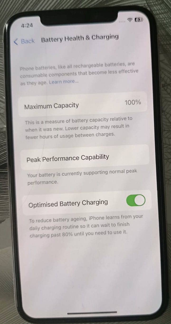 Apple iPhone X 4