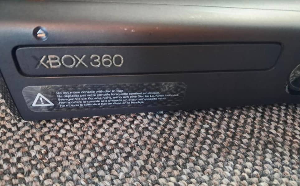 XBOX 360 Slim (Kinect + 2 Controller) (10/10) (Jailbreak) 1