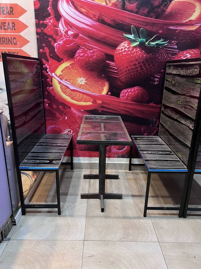 Juice corner sitting 3