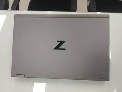 HP zbook fury 17 G7