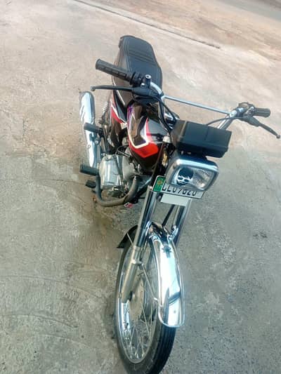 Honda 125 good condition contact us :03258298752
