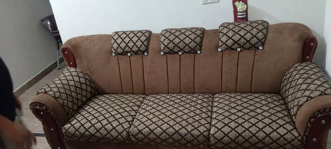 Used sofa set for sell saaf suthra hai