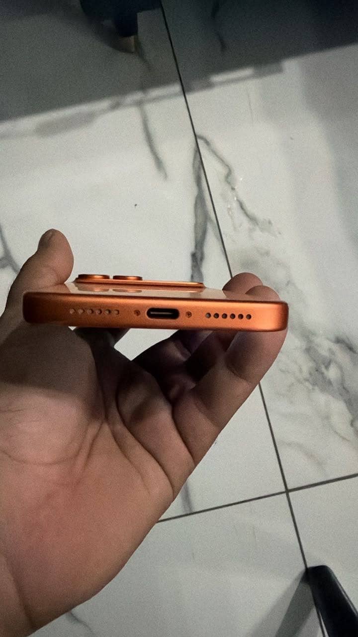 Apple iPhone 17 Pro Max 1