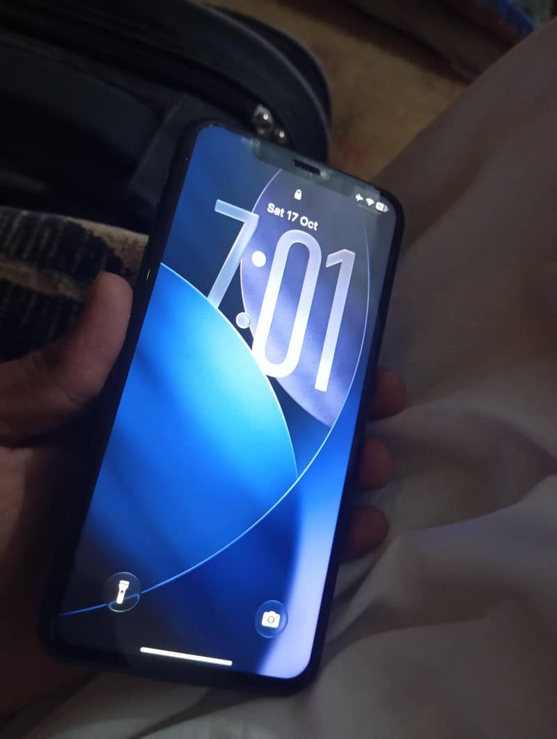Apple iPhone 11 Pro Max 0