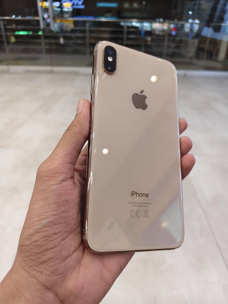 Apple iPhone XS Max 0
