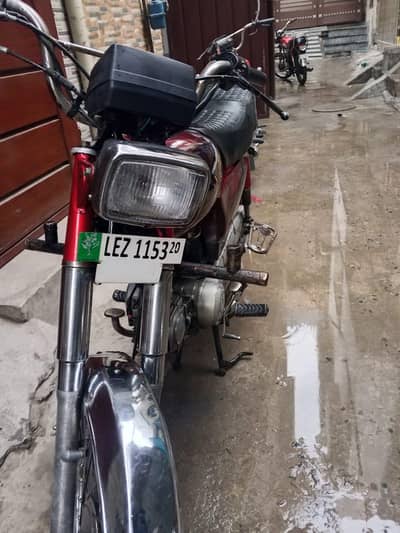 road princess bike sirf smart card hai fil ni hai ma ny bi asy hii l