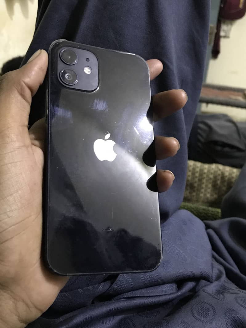 Apple iPhone 12 3