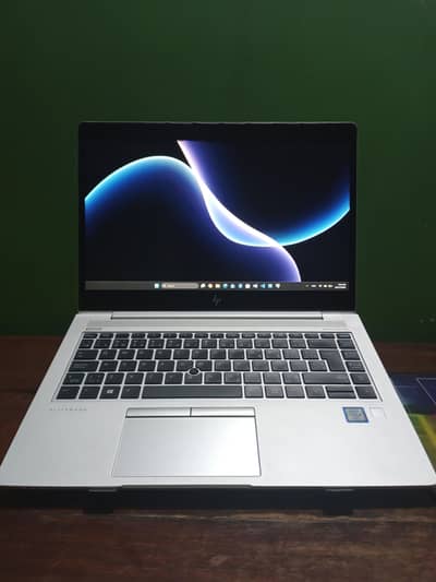 HP Elitebook 840 G5 (9.5/10 Condition)