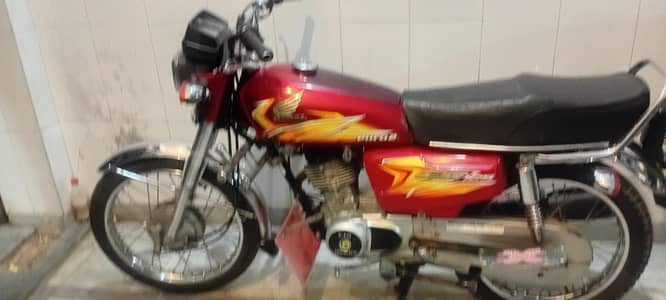 Good coundayion motorcycle for sale in daulat nager
