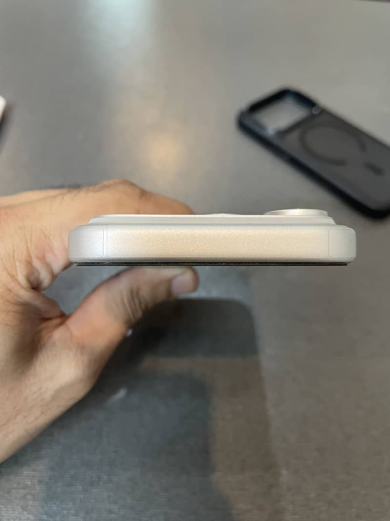 Apple iPhone 17 Pro 6