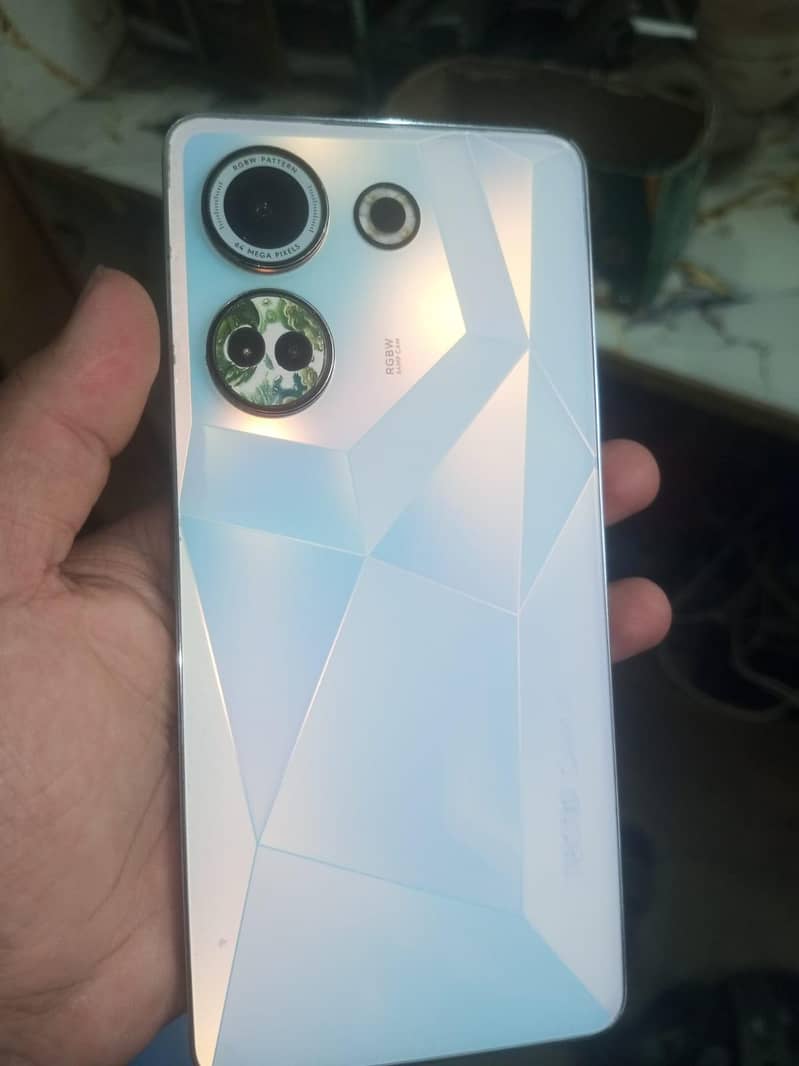 Tecno CAMON 20 1