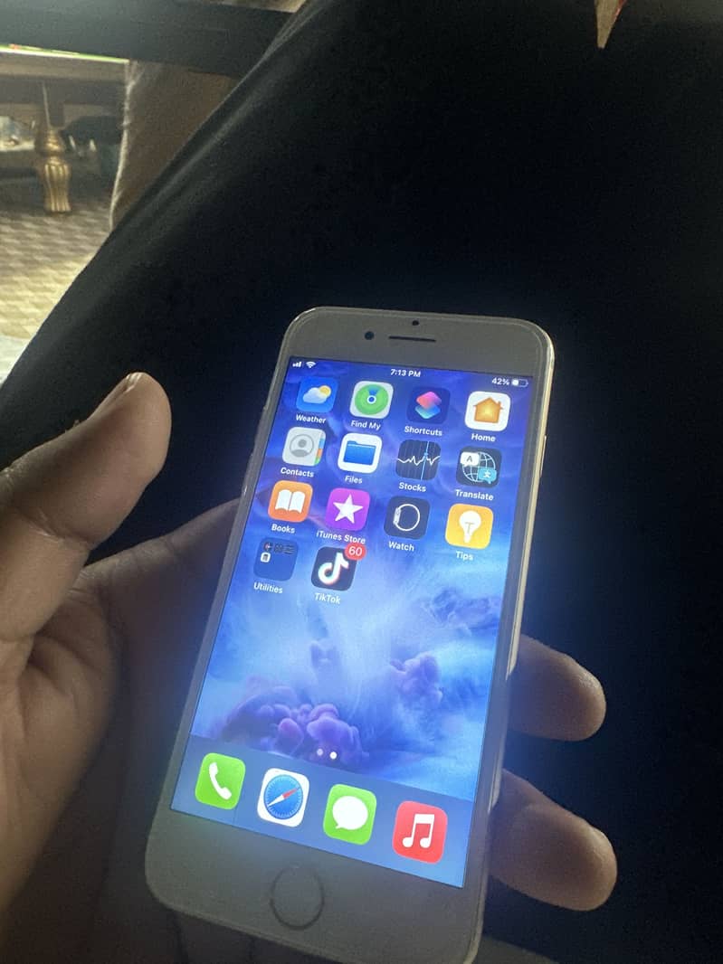 Apple iPhone 7 1