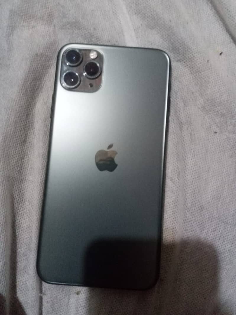 Apple iPhone 11 Pro Max 1