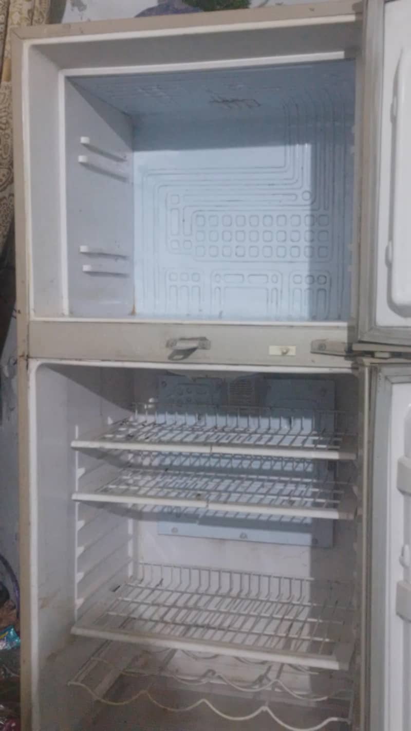 fridge 0